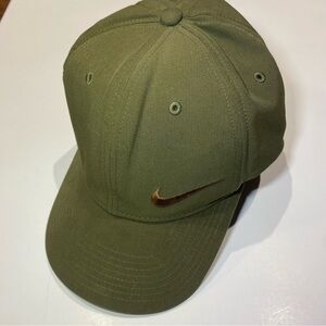 Nike Baseball Cap Olive Green Brown Swoosh  Strapback Hat Dri-FIT